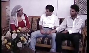 سبزه در ﻿عکس سکس زن و مرد چکمه و دو پسر مشغول