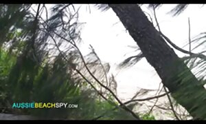 فاحشه جسا رودز عاشق تناسب اندام و یوگا است عکس سکس دوجنسه مرد